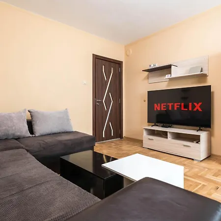 Downtown аpartment With Free Parking * Varna