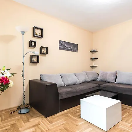 Downtown аpartment With Free Parking Appartement Varna