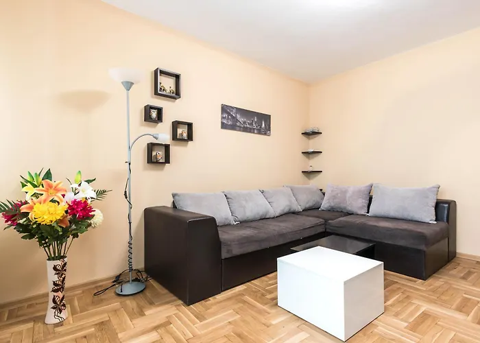 Downtown аpartment With Free Parking דירה וארנה