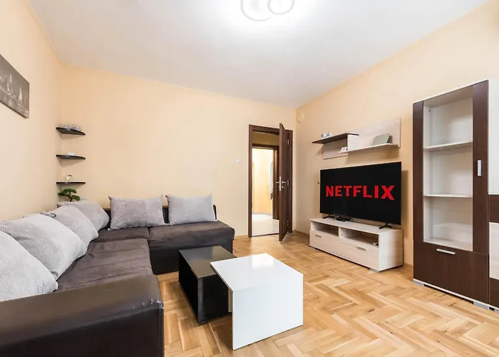 Downtown аpartment With Free Parking アパート *