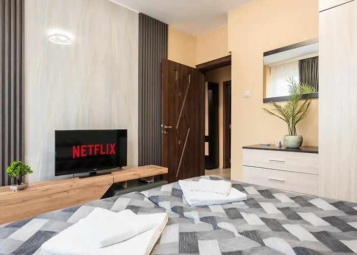 Downtown аpartment With Free Parking *